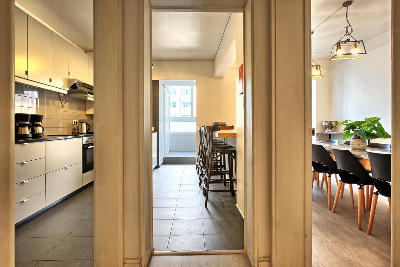 Sao Pedro 30 Guests Apartment Lisbon Exterior photo