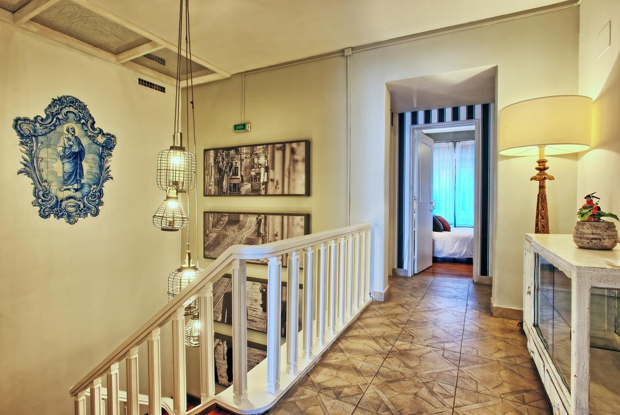 Sao Pedro 30 Guests Apartment Lisbon Exterior photo